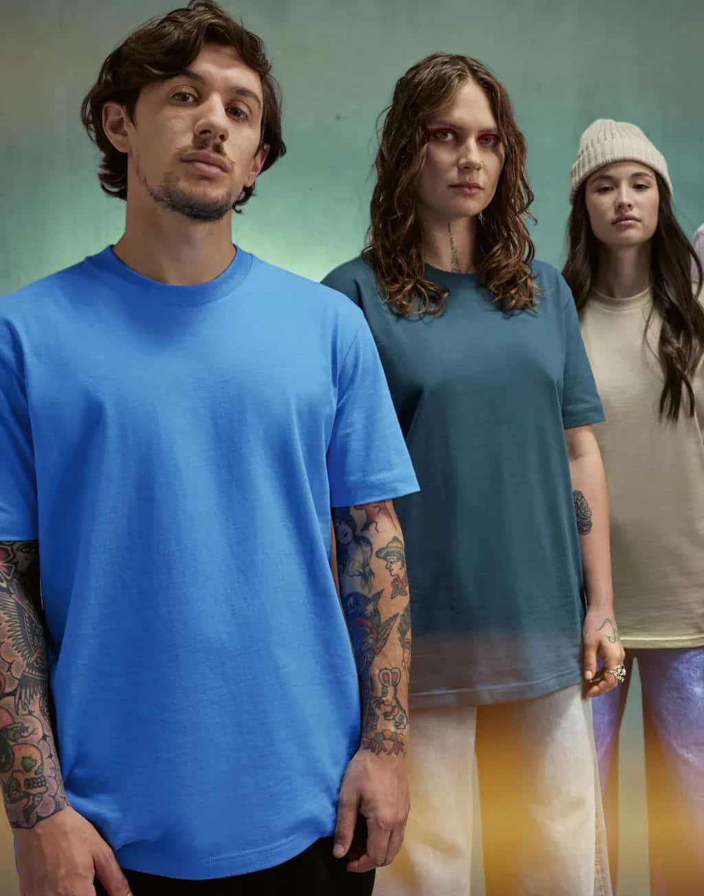 B&C E220 Tee - TG002 — buy at Amadoka