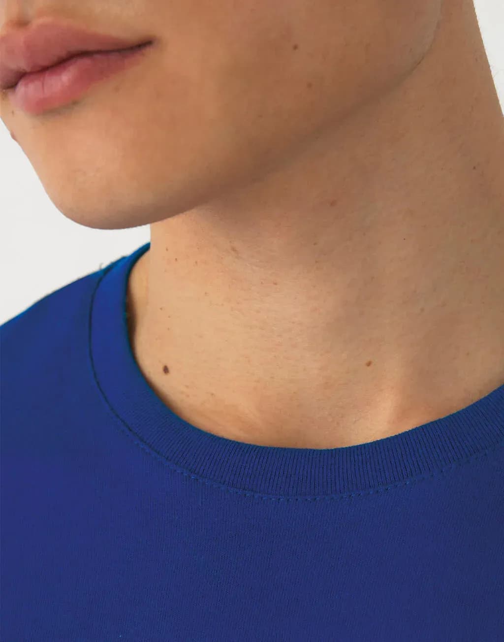 B&C E190 Tee - TU03T