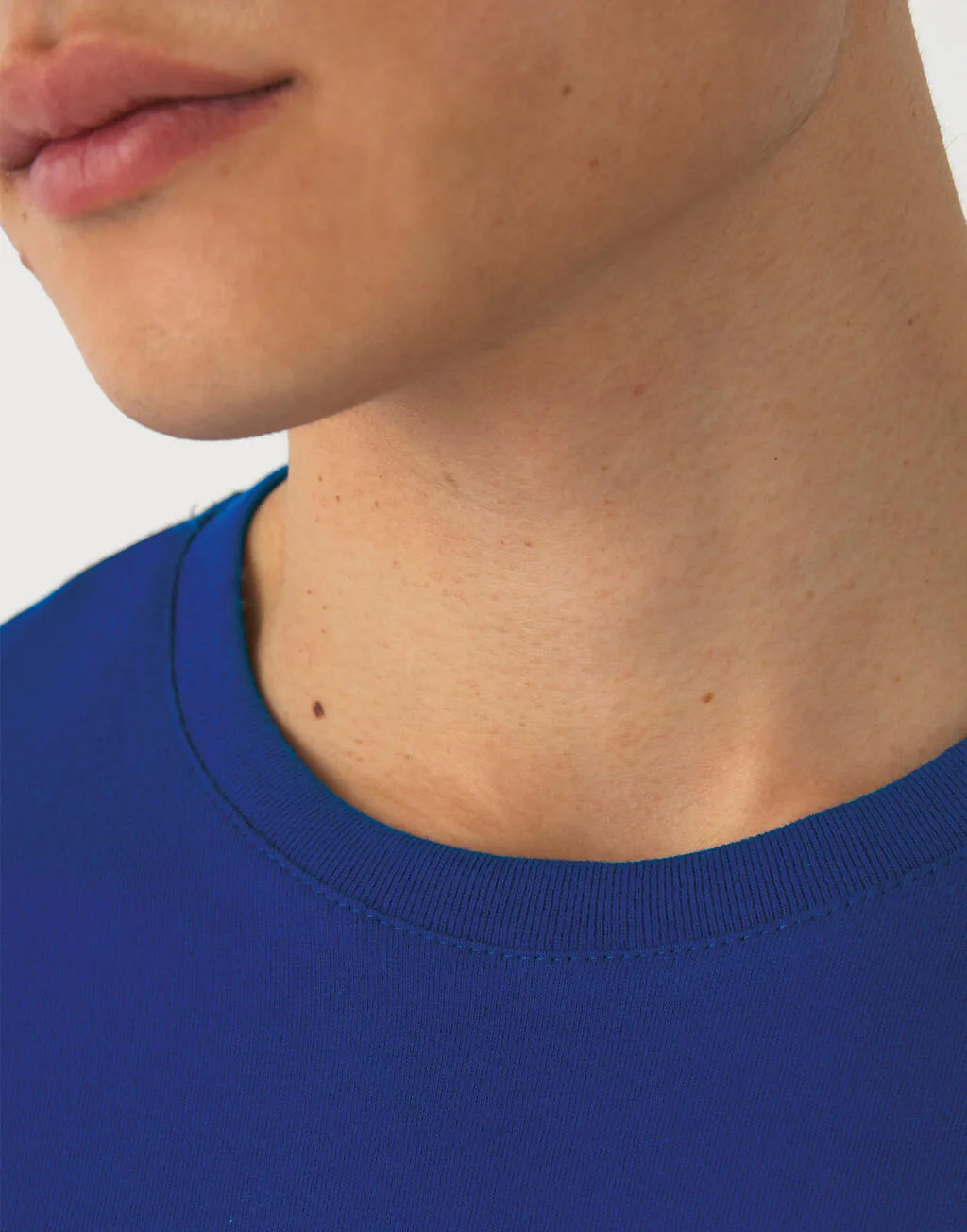 B&C E190 Tee - TU03T